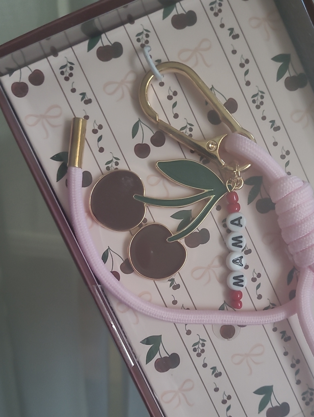 Pink Mama Charm Keychain - Picture 4 of 5
